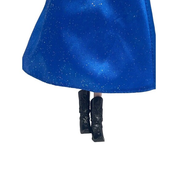 Mattel Disney Frozen Princess Anna Barbie Doll with Fashion Outfit Crown - Picture 15 of 16